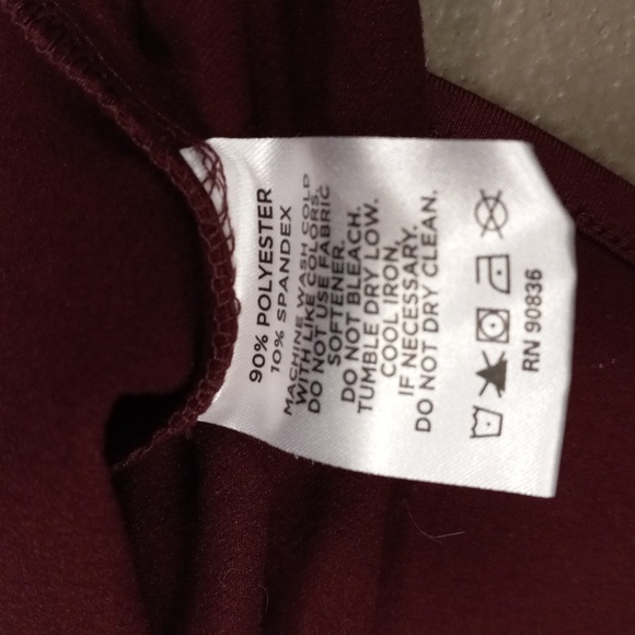 SANY BLACK NORTHFACE JACKET, BURGUNDY LONGSLEEVE 3/4 ZIP, RED SHORT SLEEVE SHIRT - Picture 16 of 16